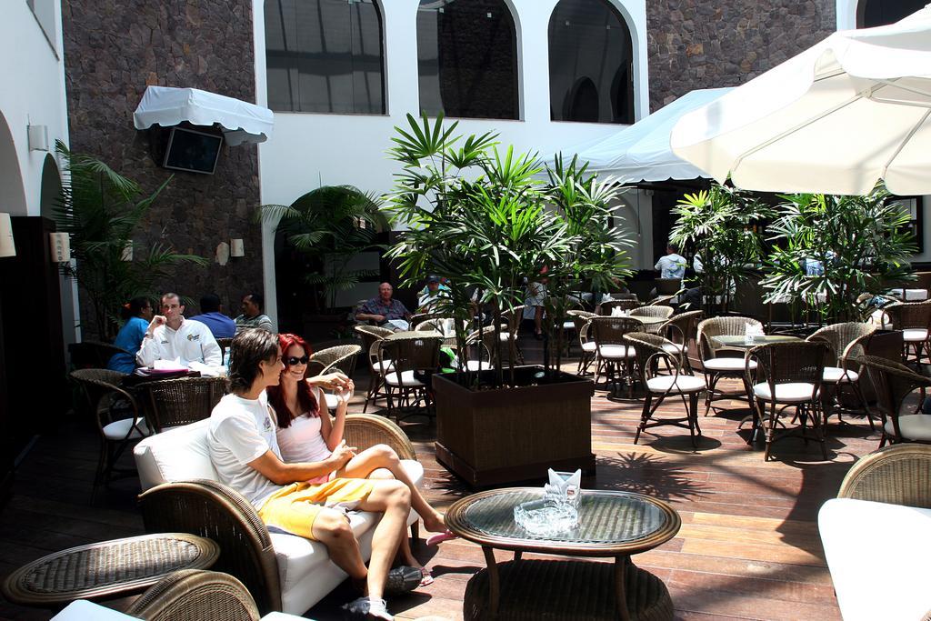 Hotel Tropical マナウス エクステリア 写真 Patio de la Casa Colorada