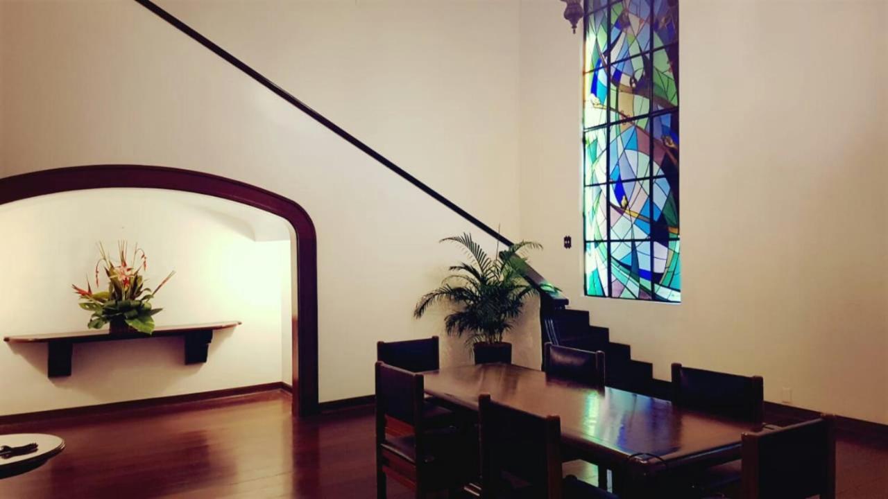Hotel Tropical マナウス エクステリア 写真 The interior of the church
